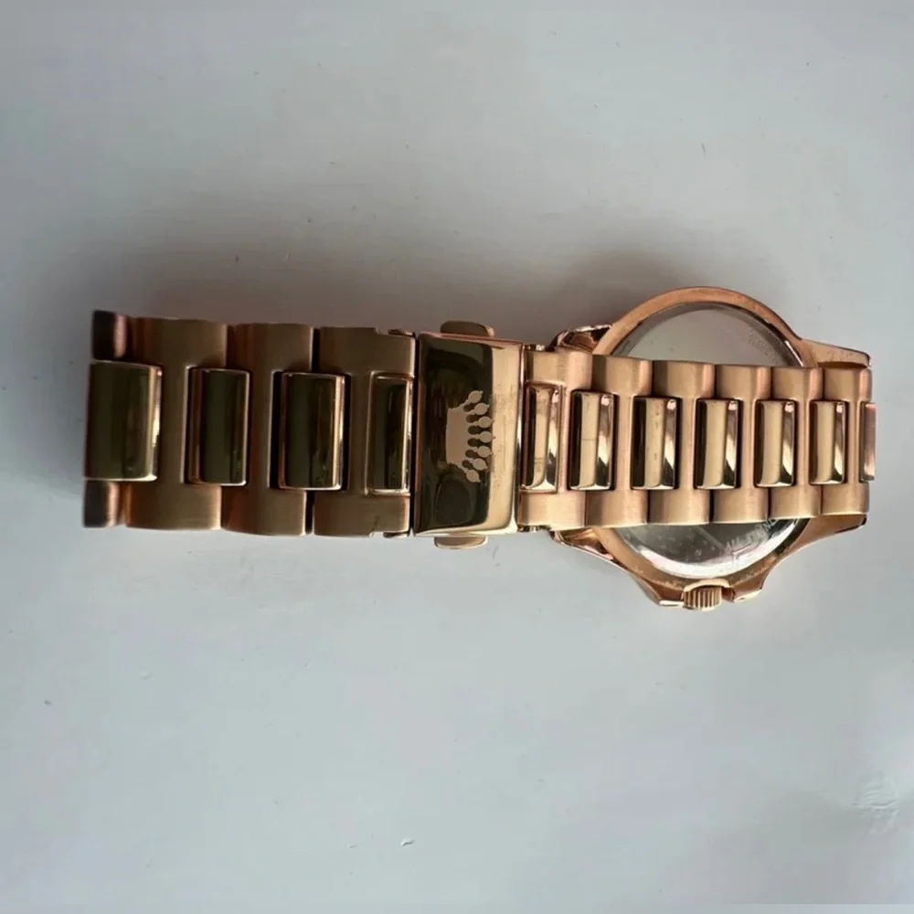 Juicy Couture Timepieces Women Analog Wristwatch Rose Gold Tone New Battery NWOT